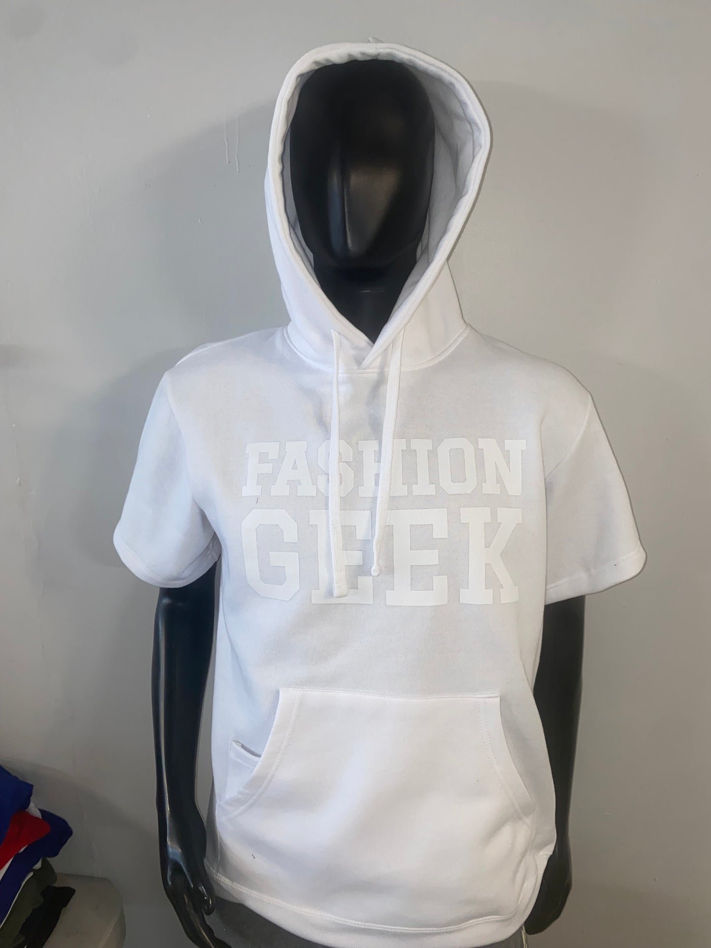 Short sleeve hoodie